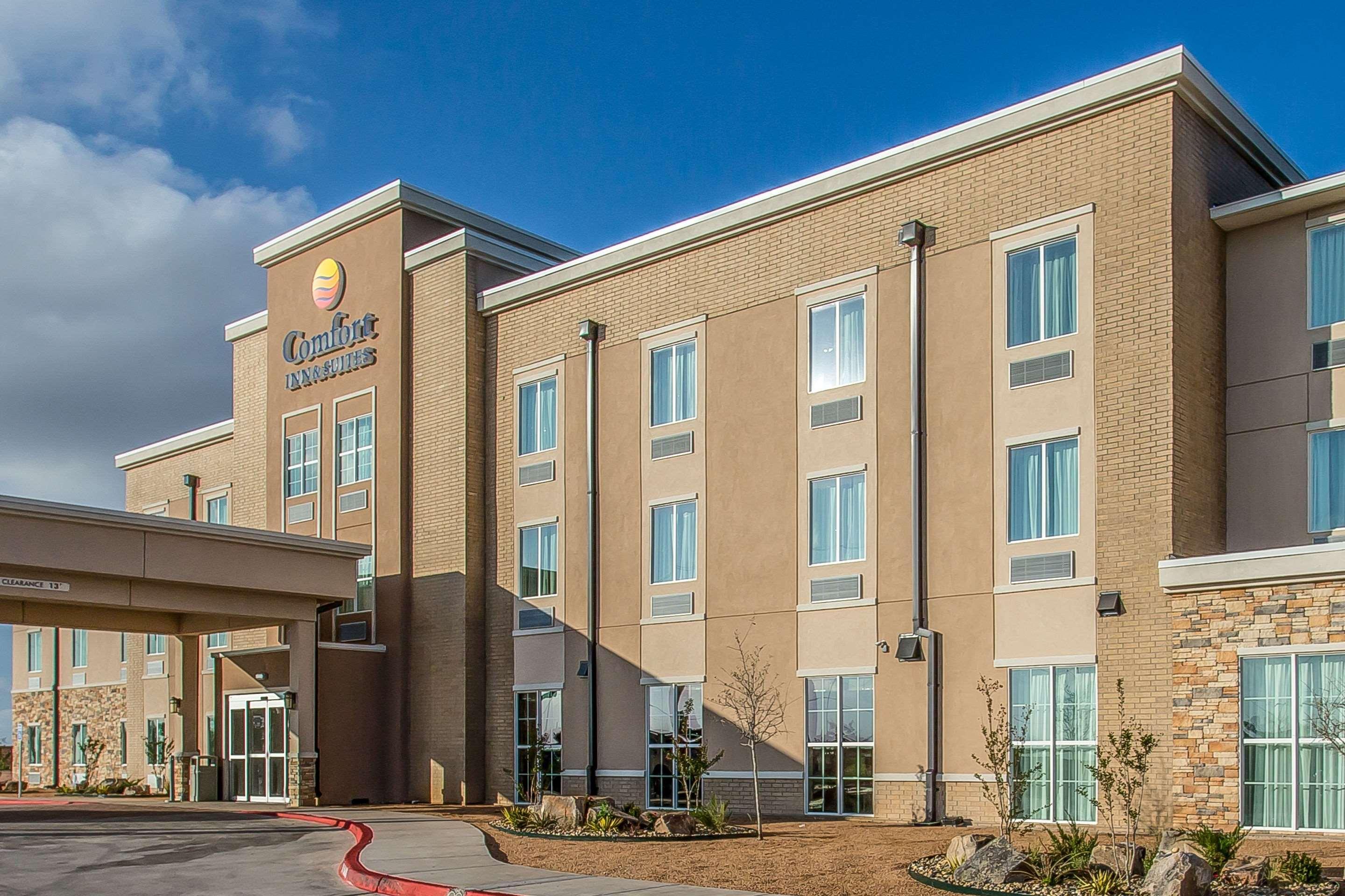Comfort Inn & Suites Snyder Exterior photo