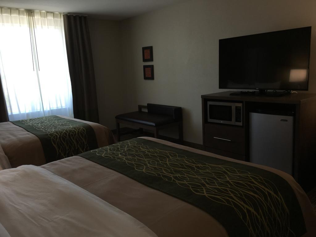 Comfort Inn & Suites Snyder Exterior photo